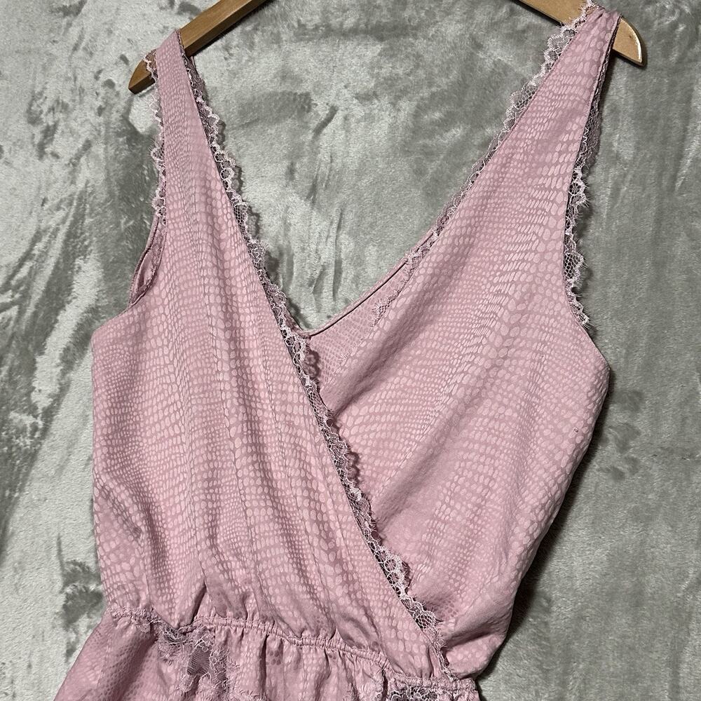 Victorias Secret‎ Sleep Romper Womens Size M Pink Lace Flutter Romantic Feminine - Picture 3 of 9